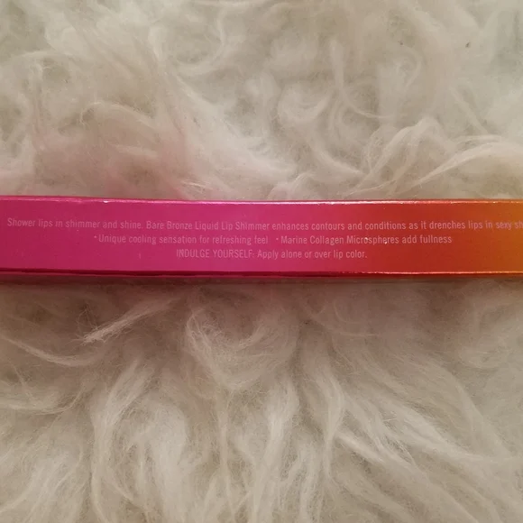 🆕 VICTORIA'S SECRET BARE BRONZE LIQUID LIP SHIMMER